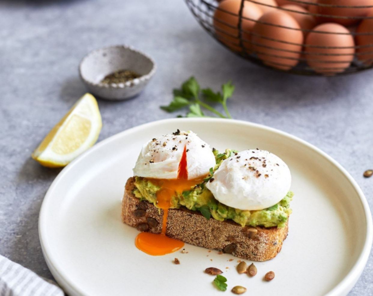 15 High-Protein Breakfast Foods With Easy Recipes - Mommy Run Fast