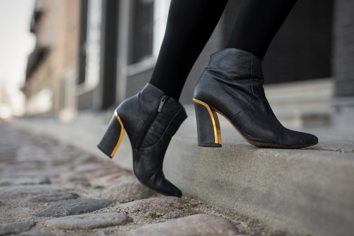 Ankle boots with black legging